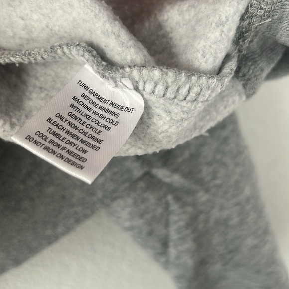 Disney Mickey Mouse Holiday Crewneck - Juniors XL - Picture 5 of 6